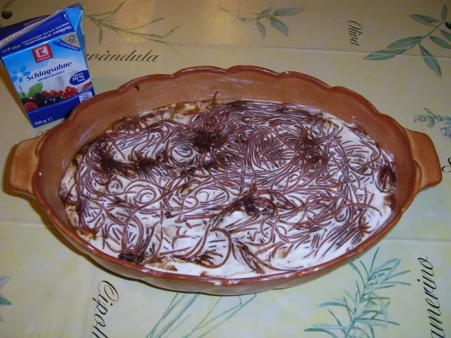 Rezept: Pflaumen-Hühnchen mit Glasnudeln als Auflauf Bild Nr. 13 Pflaumen-Hühnchen mit Glasnudeln als Auflauf - Rezept - Bild Nr. 13