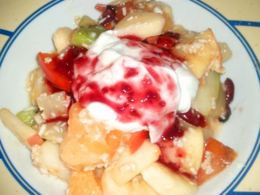 Weihnachtlicher Obstsalat mit Karibikflair Rezept kochbar.de