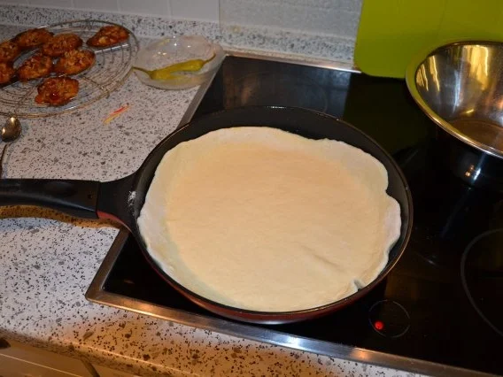 Rezept: Pfannenpizza Bild Nr. 6 Pfannenpizza - Rezept - Bild Nr. 6