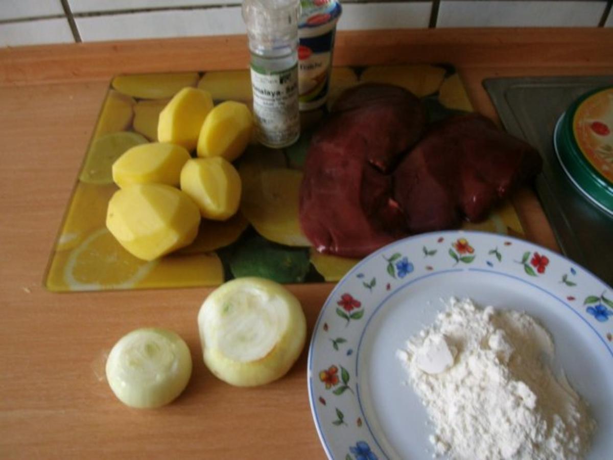 Kartoffelbrei mit Leber und Zwiebelringen - Rezept - Bild Nr. 3