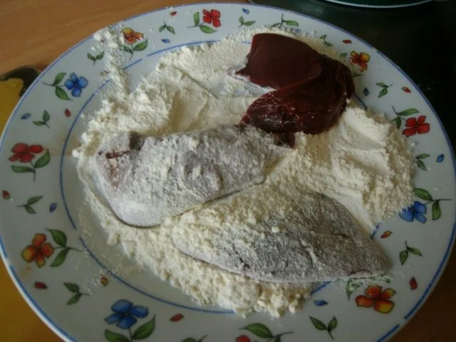 Rezept: Kartoffelbrei mit Leber und Zwiebelringen Bild Nr. 6 Kartoffelbrei mit Leber und Zwiebelringen - Rezept - Bild Nr. 6