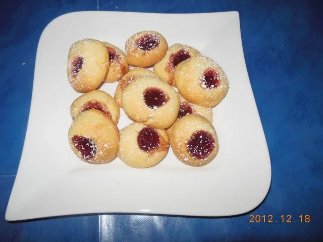 Gebäck: Rote Engelsaugen - Rezept