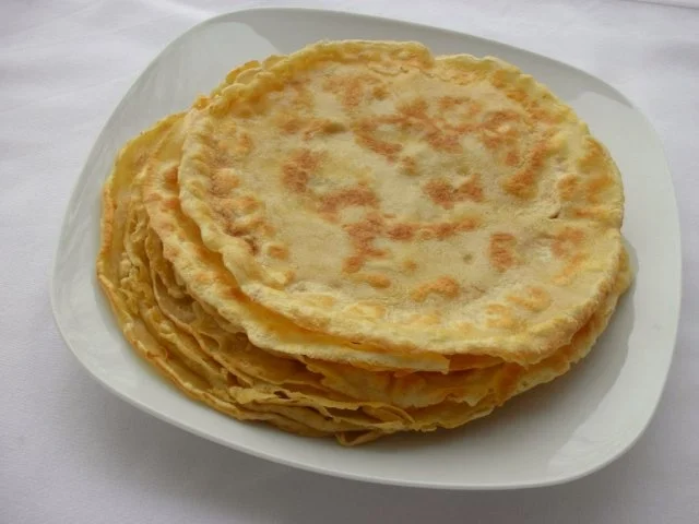 Rezept: Pikante Crepes - Torte mit Räucherlachs Bild Nr. 5 Pikante Crepes - Torte mit Räucherlachs - Rezept - Bild Nr. 5