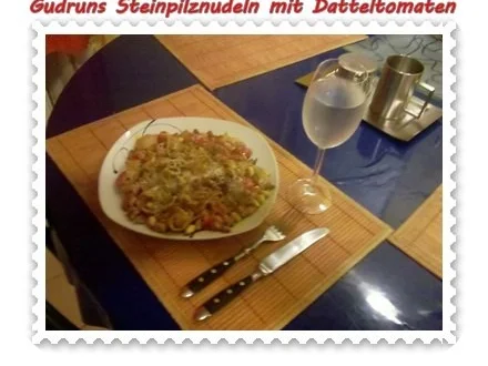 Rezept: Nudeln: Steinpilznudeln mit Datteltomaten, Speck und Parmesan Bild Nr. 9 Nudeln: Steinpilznudeln mit Datteltomaten, Speck und Parmesan - Rezept - Bild Nr. 9