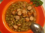 Erbseneintopf mit Würstchen - Rezept