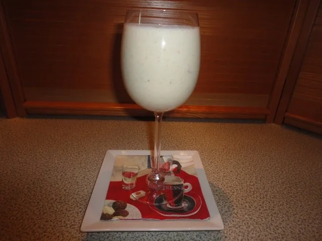 Rezept: ABNEHMEN ? Vorschlag Nr. 9 - "beschwipster" Bananendrink Bild Nr. 3 ABNEHMEN ? Vorschlag Nr. 9 - "beschwipster" Bananendrink - Rezept - Bild Nr. 3