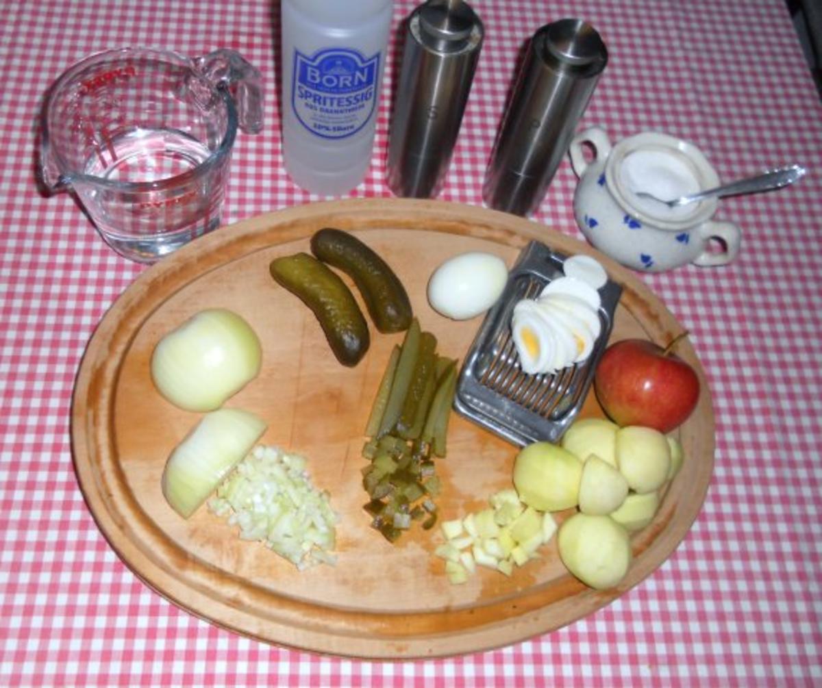 Feiner Kartoffelsalat à la  "Oòrndrasch", mit selbstgemachter Majo. (Rzpt. um 1976) - Rezept - Bild Nr. 2