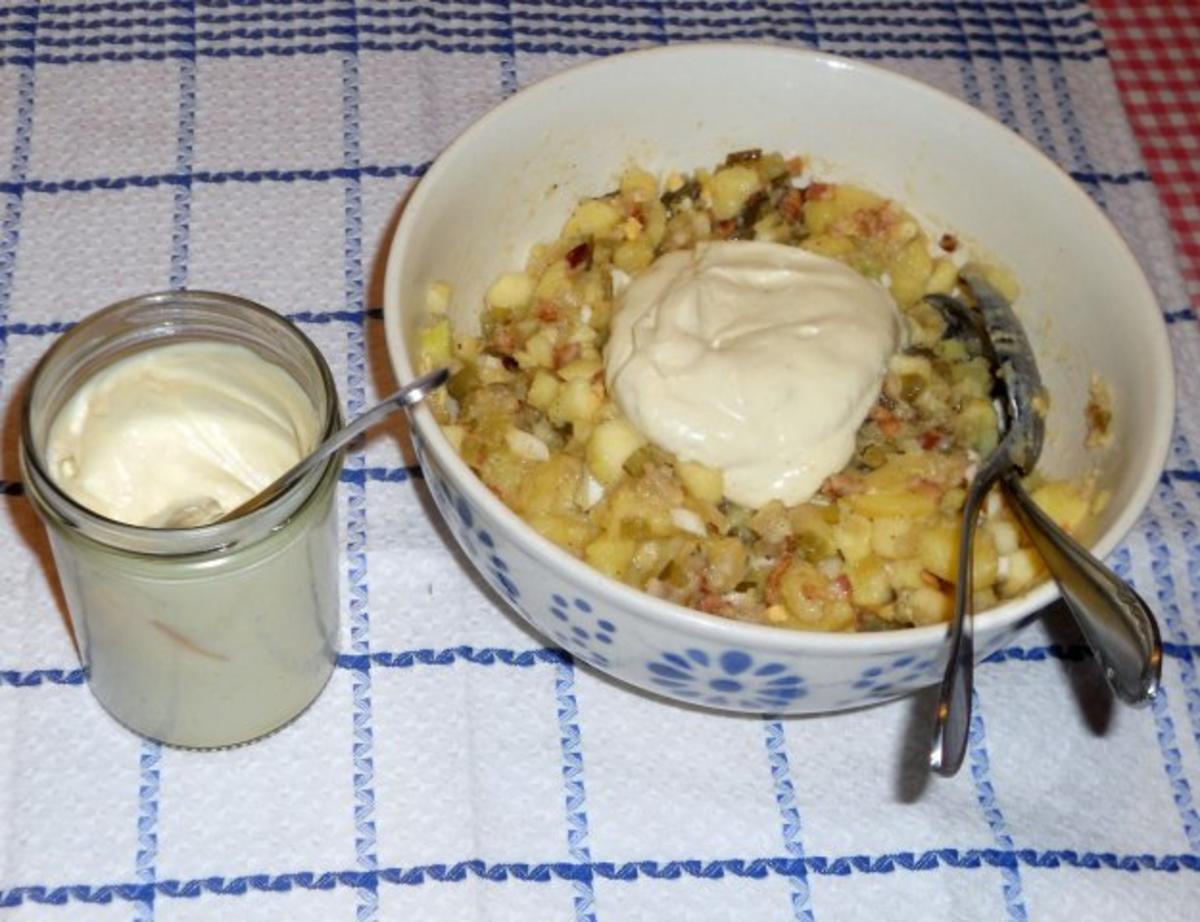 Feiner Kartoffelsalat à la  "Oòrndrasch", mit selbstgemachter Majo. (Rzpt. um 1976) - Rezept - Bild Nr. 9