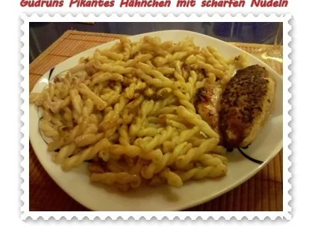 Geflügel: Pikantes Hähnchen mit scharfen Mandeln - Rezept