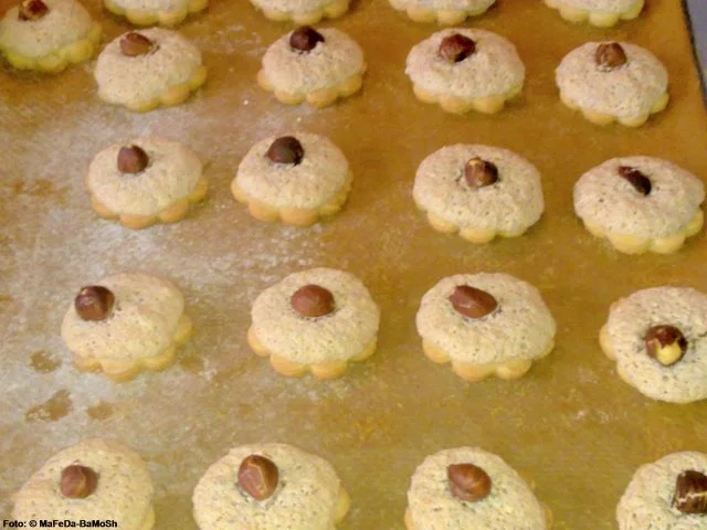 Weihnachten: Nußmakronen No. 2 - Rezept - Bild Nr. 3
