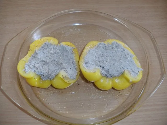 Hauptgericht: Paprika mit Leberwurst gefüllt und überbacken - Rezept - Bild Nr. 4