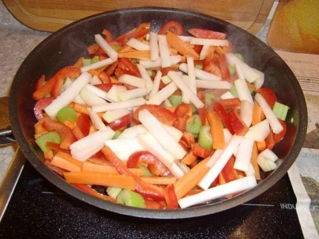 Rezept: Fleischlose Gemüse Pfanne Bild Nr. 8 Fleischlose Gemüse Pfanne - Rezept - Bild Nr. 8