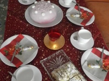 Rezept: Cookies' "kleine" Weihnachtstorte 2012 Bild Nr. 4 Cookies' "kleine" Weihnachtstorte 2012 - Rezept - Bild Nr. 4