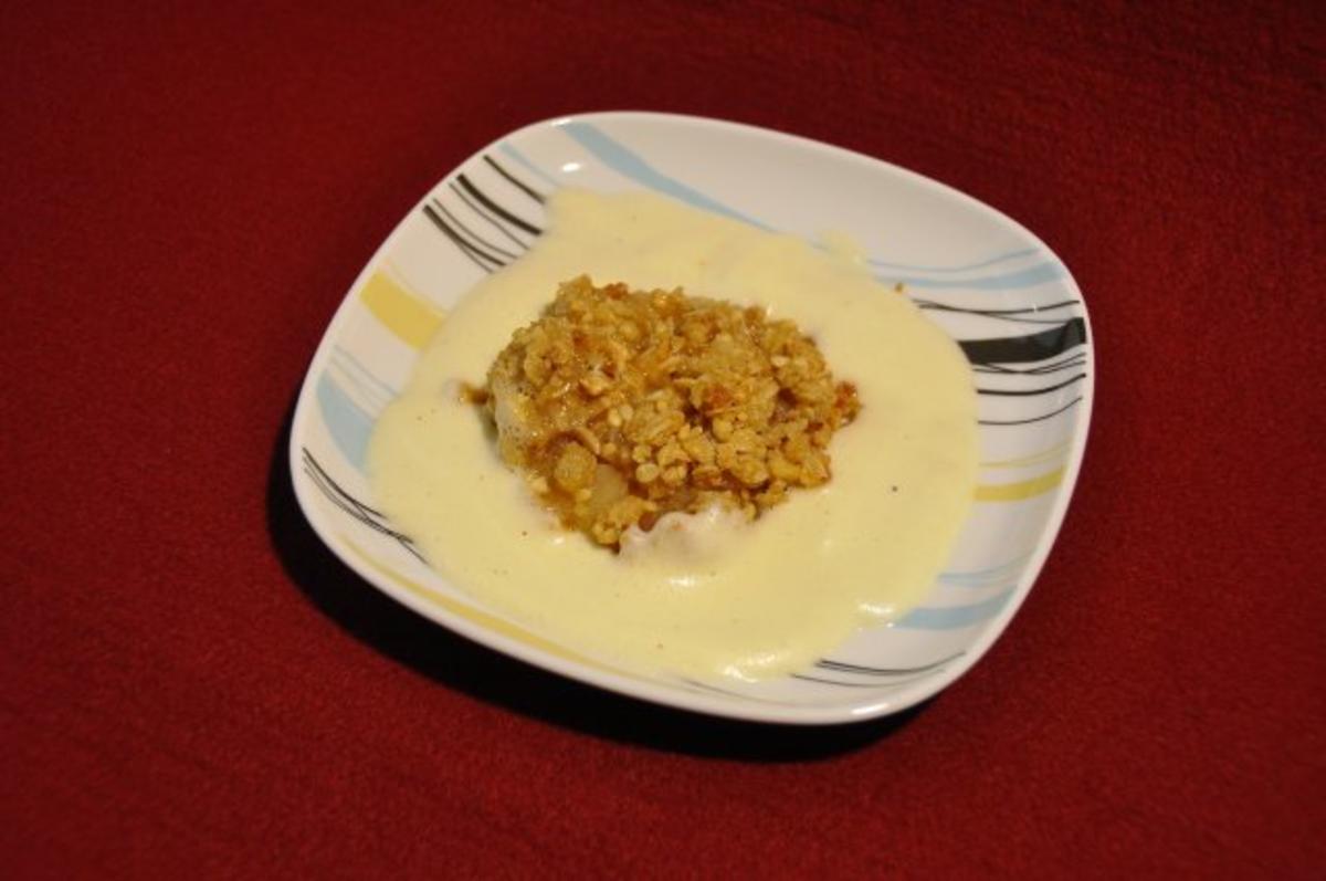 Bilder für Apfel-Crumble mit Vanillesoße - Rezept