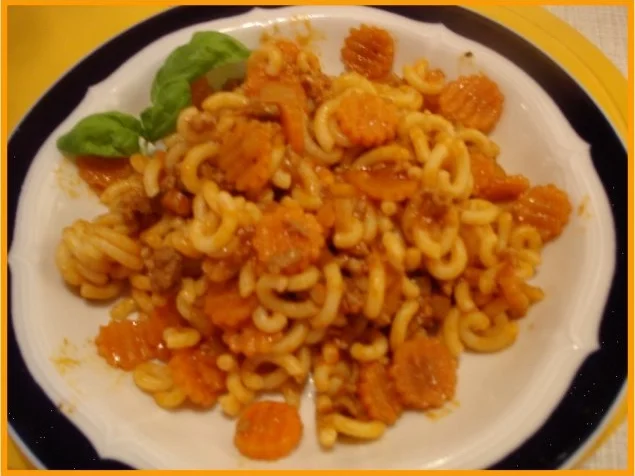 Rezept: Nudeltopf-orientalisch à la Papa Nudeltopf-orientalisch à la Papa - Rezept