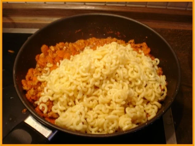 Rezept: Nudeltopf-orientalisch à la Papa Bild Nr. 11 Nudeltopf-orientalisch à la Papa - Rezept - Bild Nr. 11