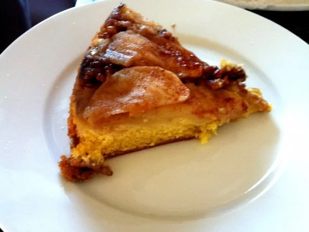 Rezept: Gestürzter Apfel-Walnuss-Kuchen Bild Nr. 2 Gestürzter Apfel-Walnuss-Kuchen - Rezept - Bild Nr. 2