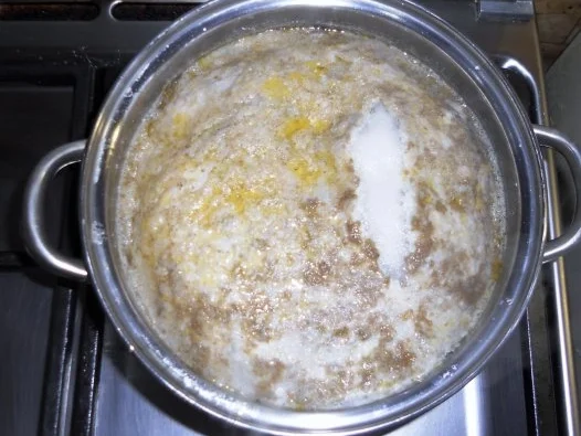 Rezept: Anleitung zum KLÄREN von Hühnerbrühe - für "Ostpr. Festtagssuppe" (Rzpt. um 1910) Bild Nr. 5 Anleitung zum KLÄREN von Hühnerbrühe - für "Ostpr. Festtagssuppe" (Rzpt. um 1910) - Rezept - Bild Nr. 5