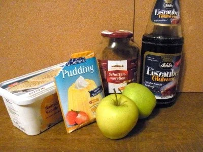 Weihnachtseis mit Glühwein - Rezept