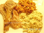 Kaninchenkeulen mit Cuskus und Grünen Bohnen mit Tomaten - Rezept