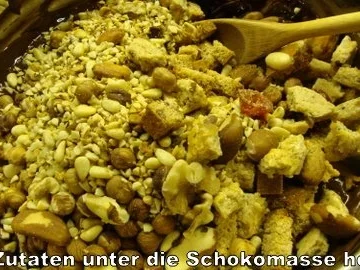 Rezept: Schoko-Nuss Rolle Bild Nr. 7 Schoko-Nuss Rolle - Rezept - Bild Nr. 7