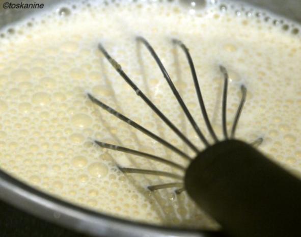 Eggnog mit Milch und Sahne