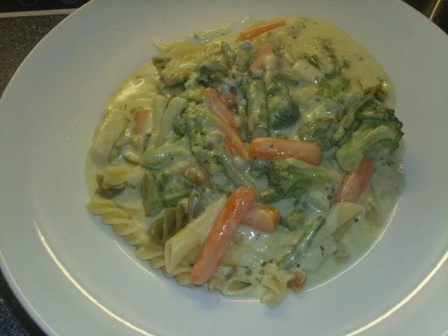 Pasta in Gemüse-Gorgonzola Sosse - Rezept