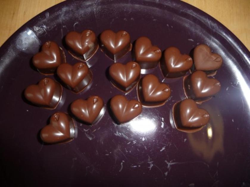 Nougatpralinen mit Haselnusskrokant - schnell &amp; einfach - von andrea_h89