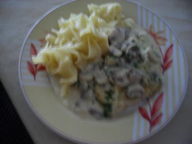 Putenschnitzel gratiniert mit Champignonsoße - Rezept - Bild Nr. 15