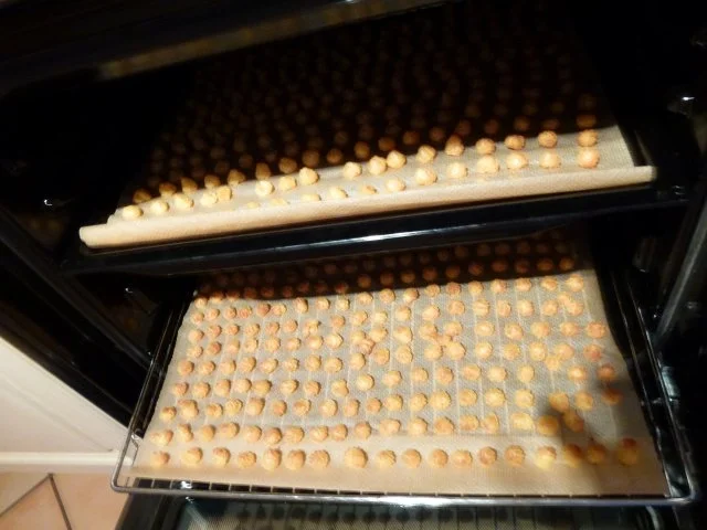 Rezept: Würzige Sylvesterkrönchen, ein Snak für zwischendurch Bild Nr. 5 Würzige Sylvesterkrönchen, ein Snak für zwischendurch - Rezept - Bild Nr. 5