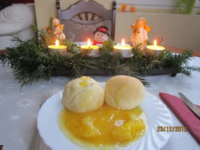 Hefeklöße mit Orangensoße - Rezept - Bild Nr. 4