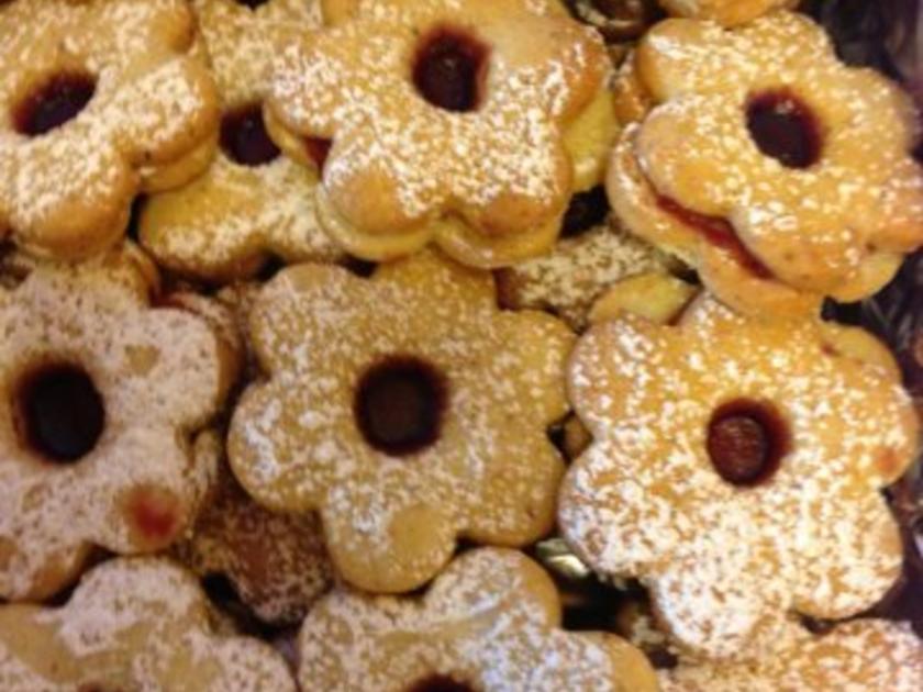 Spitzbuben Weihnachtsgebäck mit Marmelade Rezept kochbar.de