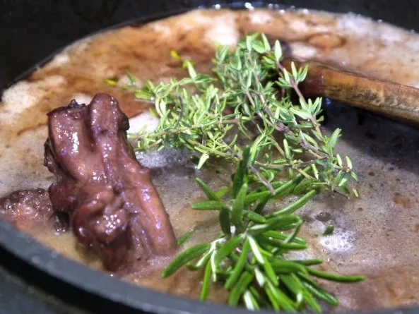 Rosa gebratene Entenbrust mit Rotweinsauce - Rezept - Bild Nr. 6