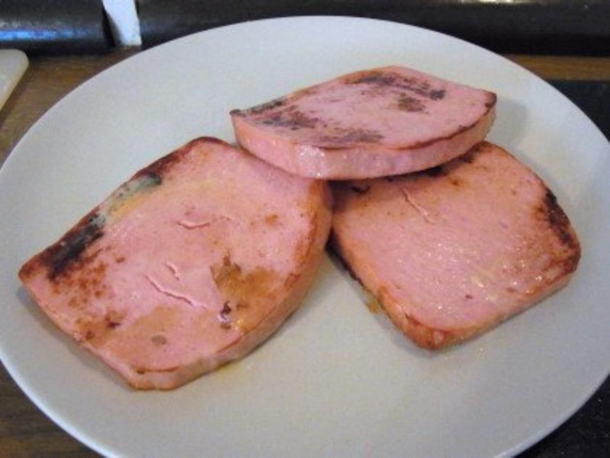 Eiertoast mit Leberkäse und Krautsalat - schnell &amp; einfach - 151 kcal/100g