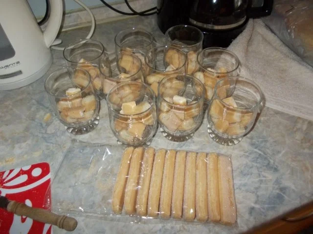 Rezept: Kirsch-Tiramisu im Glas Bild Nr. 2 Kirsch-Tiramisu im Glas - Rezept - Bild Nr. 2