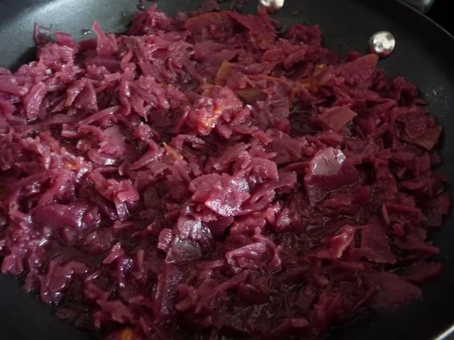 Heilig Abend Essen 2012 : Entenbrust an Rotkohl dazu Kartoffel-Semmelknödel - Rezept - Bild Nr. 7