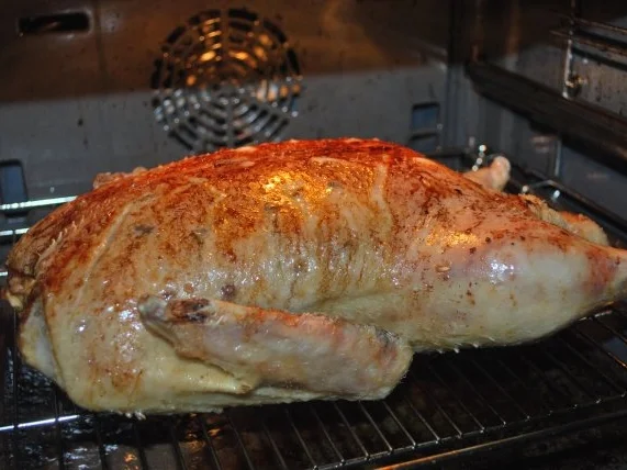 Rezept: Rosmarin-Ente aus dem Ofen mit Feigensauce Bild Nr. 4 Rosmarin-Ente aus dem Ofen mit Feigensauce - Rezept - Bild Nr. 4