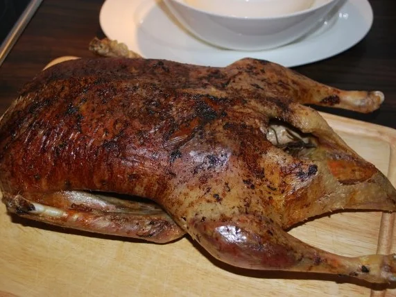 Rezept: Rosmarin-Ente aus dem Ofen mit Feigensauce Rosmarin-Ente aus dem Ofen mit Feigensauce - Rezept