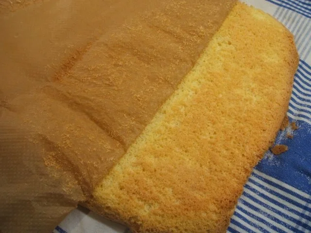 Backen: Schneller Orangen-Biskuit als Basis für Desserts oder kleine Törtchen - Rezept - Bild Nr. 9