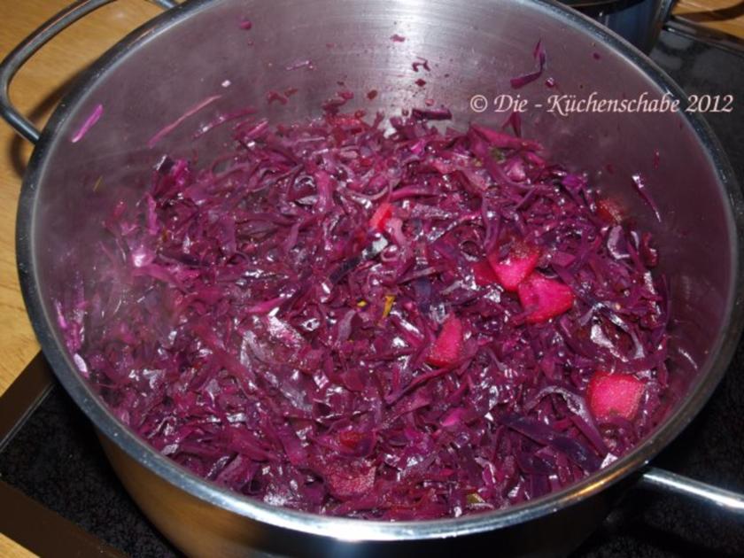 Apfelrotkohl auf münsterländer Art - einfach - 130 kcal/100g