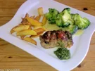 Schweinefilet mit Bacon & Nusspesto - Rezept