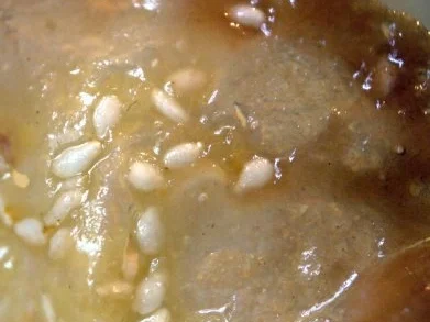 Rezept: Pistazienmousse in Orangen-Krokant-Schälchen, dazu Himbeersauce Bild Nr. 9 Pistazienmousse in Orangen-Krokant-Schälchen, dazu Himbeersauce - Rezept - Bild Nr. 9