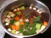 Suppen: Feine Rinderbrühe - Rezept