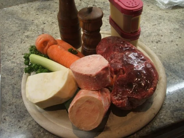 Suppen: Feine Rinderbrühe - Rezept - Bild Nr. 2