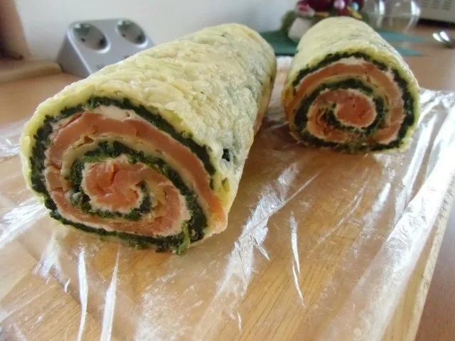 Rezept: Spinat-Lachsrolle Bild Nr. 2 Spinat-Lachsrolle - Rezept - Bild Nr. 2