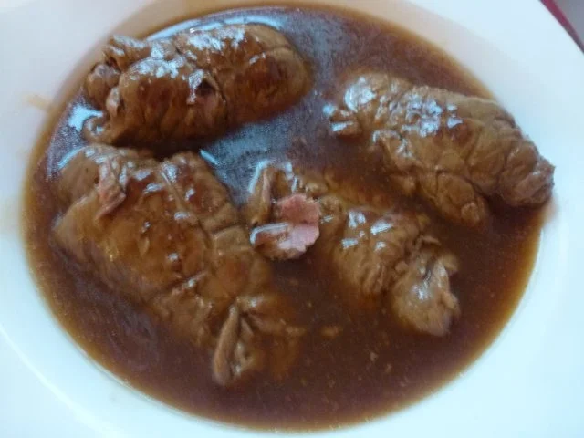 Rezept: Hirschrouladen klassischer Art, aber ohne Alkohol Bild Nr. 2 Hirschrouladen klassischer Art, aber ohne Alkohol - Rezept - Bild Nr. 2