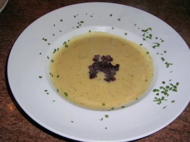 Kartoffelcremesüppchen mit Rote-Beete-Topping - Rezept - Bild Nr. 2