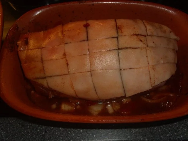 Rezept: Schweinekrustenbraten im Römertopf Bild Nr. 4 Schweinekrustenbraten im Römertopf - Rezept - Bild Nr. 4