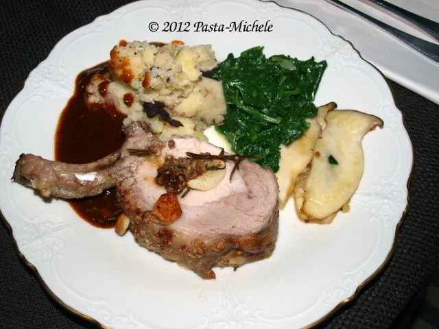 Karree vom Duroc-Schwein "rückwärts" gegart - Rezept