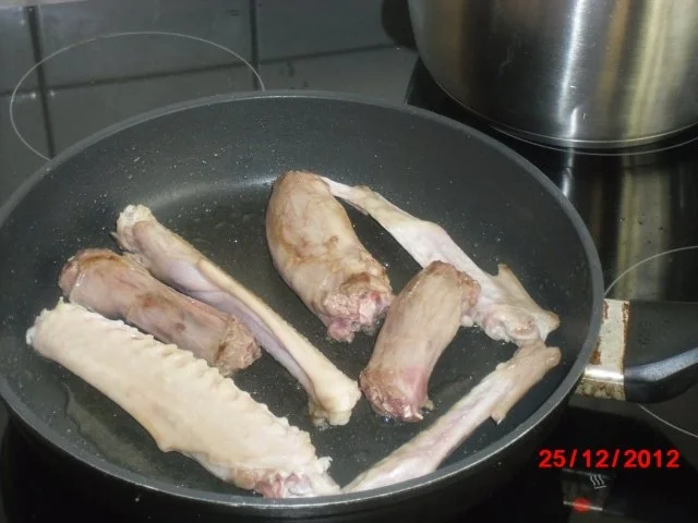 Gans mit Orangen-Apfel-Füllung - Rezept - Bild Nr. 5